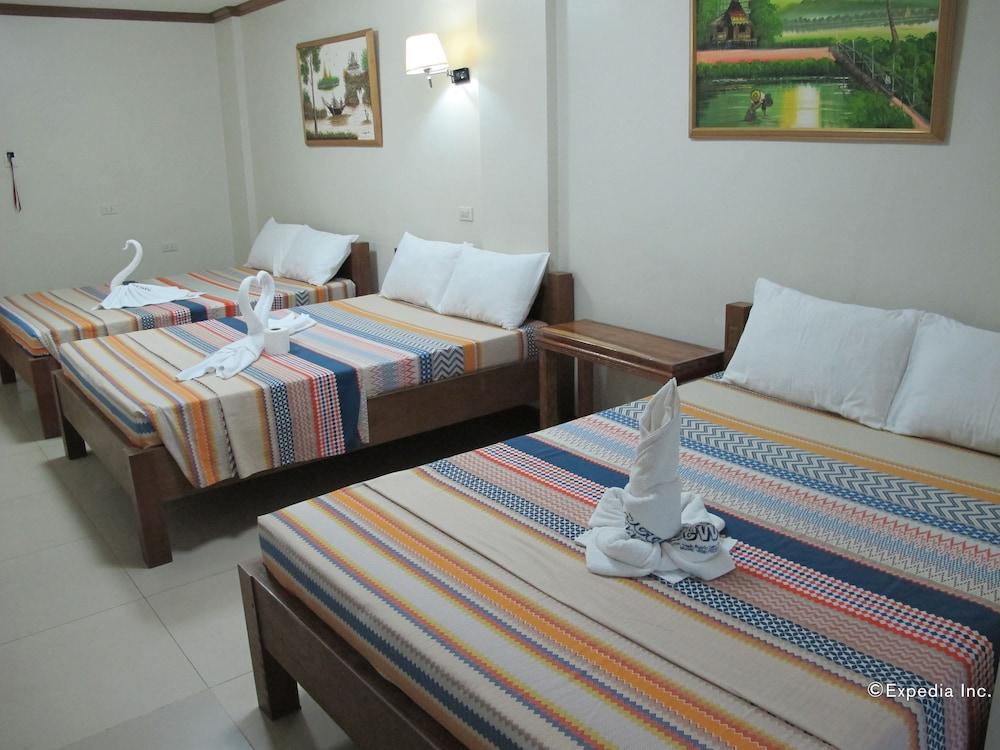 Sea Jewel Beach Resort Puerto Galera Exterior photo